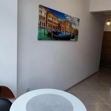 The Perfect Center Location