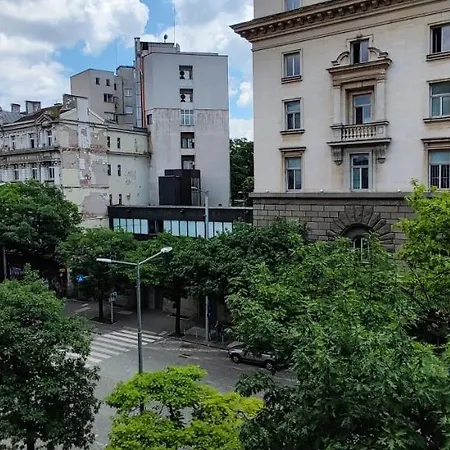 The Perfect Center Location Апартамент *